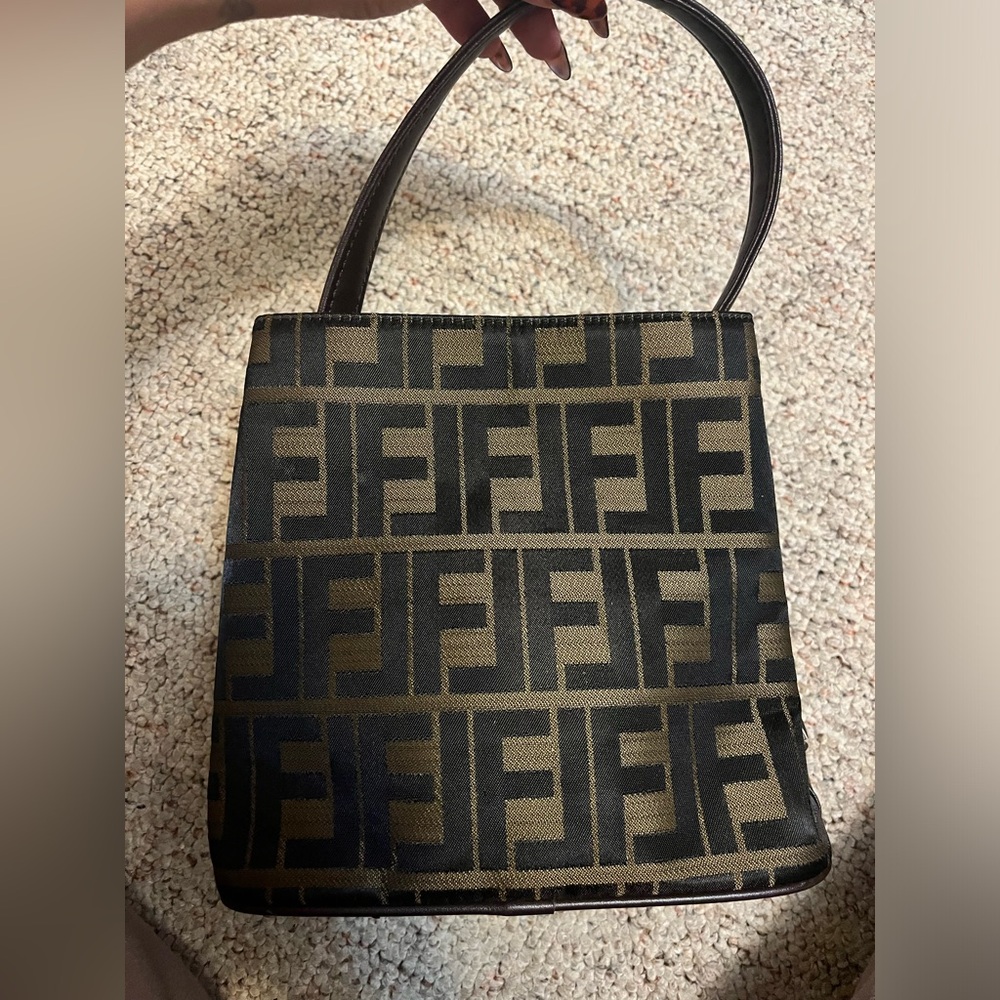 Chic purse
